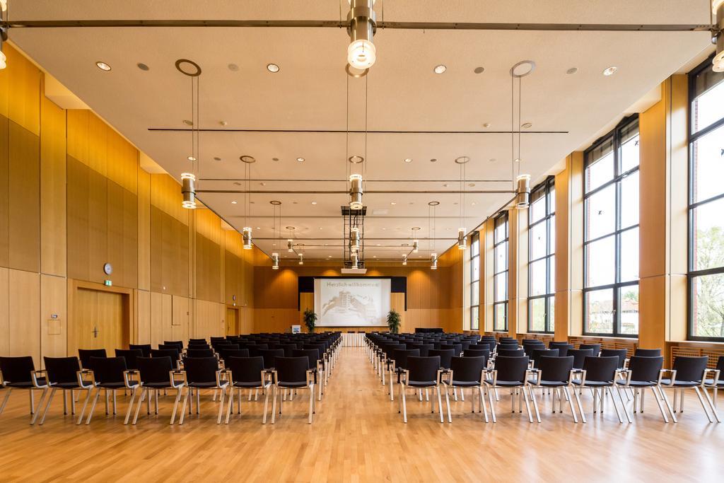 Bildungszentrum Эркнер Экстерьер фото